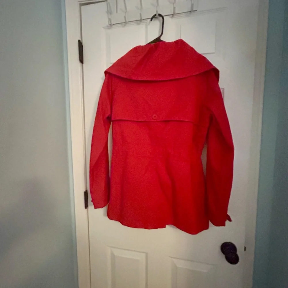 Nine West size M raincoat. Fantastic condition. zippered - Picture 5 of 6